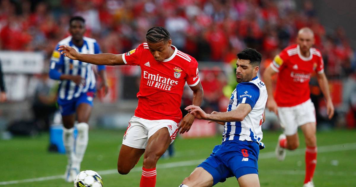 Supertaça: Benfica e FC Porto ainda procuram reforços e "perdão" de castigos
