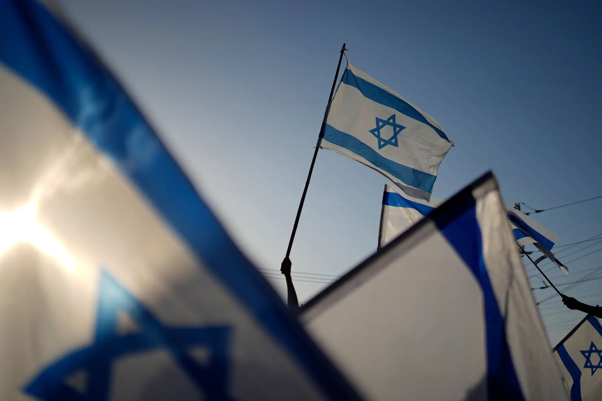 Exército israelita diz que foram disparados três rockets da Síria