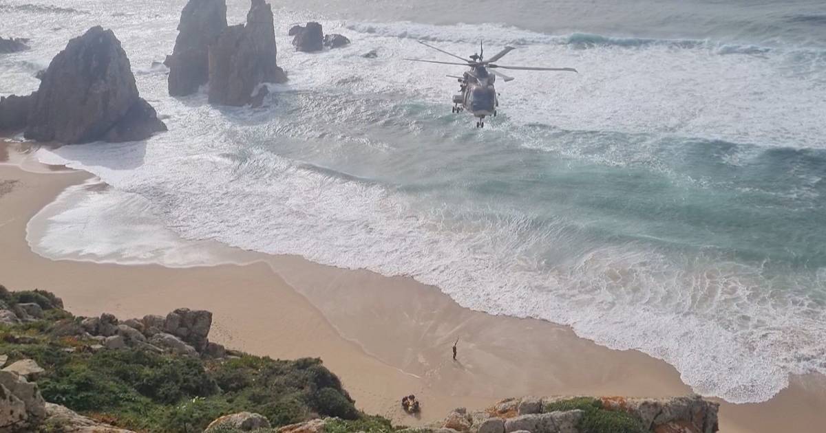 Homem de 26 anos desaparece na Praia da Ursa em Sintra