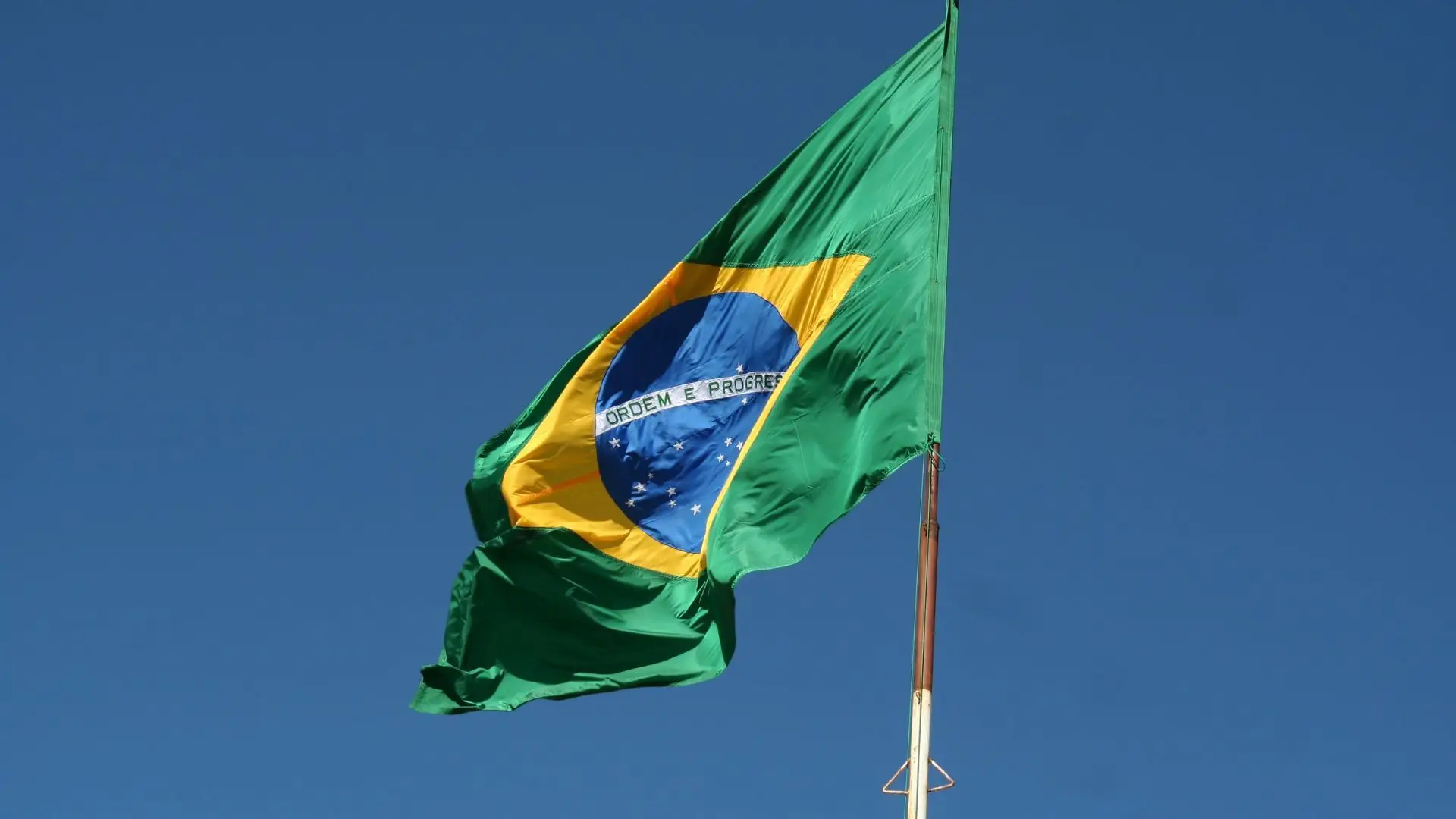 Brasil tem nova chefia do Turismo, segundo ministro a cair em sete meses