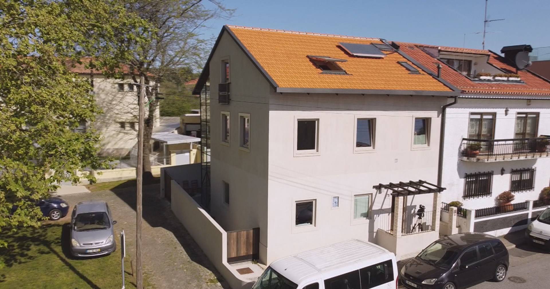 Building houses with hemp: the environmental alternative growing in Portugal