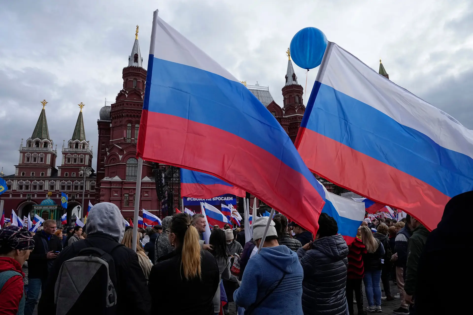 Ucrânia: Rússia diz ter abatido 13 drones, dois direcionados a Moscovo