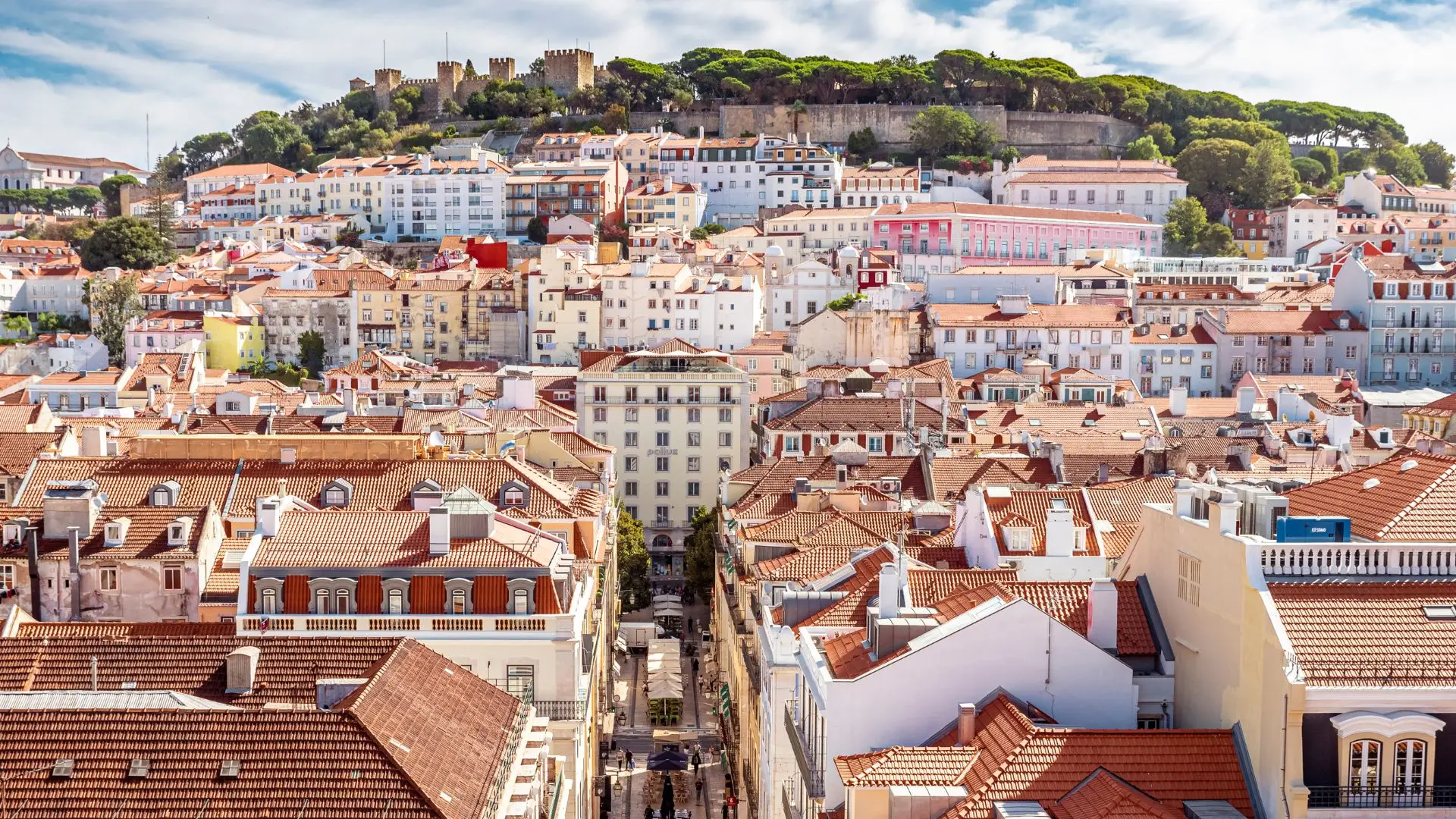 Câmara de Lisboa pede que sejam denunciados casos de sobrelotação de habitações