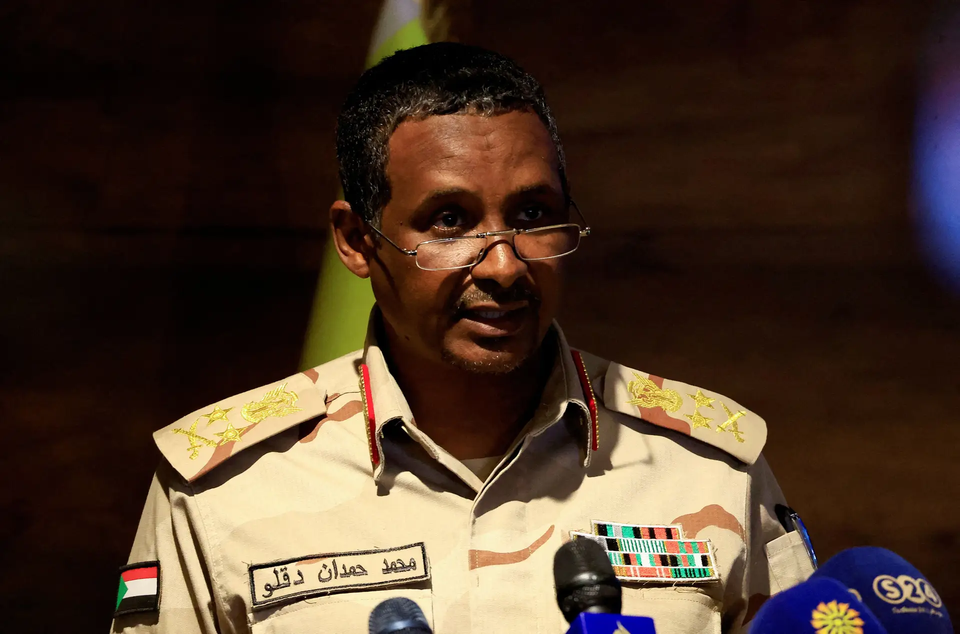 Líder do grupo paramilitar Forças de Apoio Rápido (RSF) do Sudão, General Mohamed Hamdan Dagalo