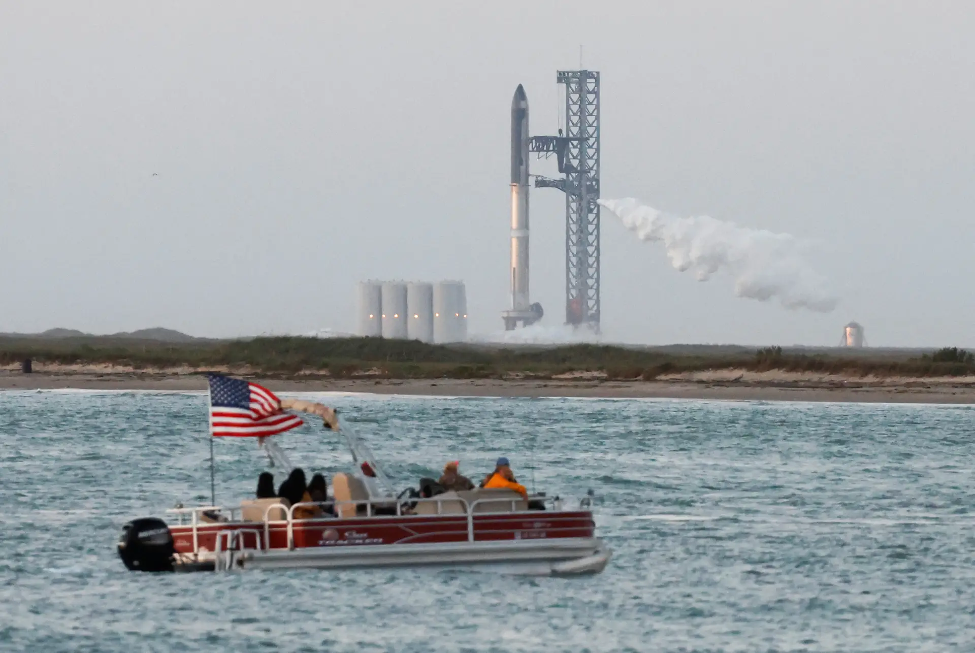 Starship: SpaceX perde contato com a nave após explosão em teste - TecMundo