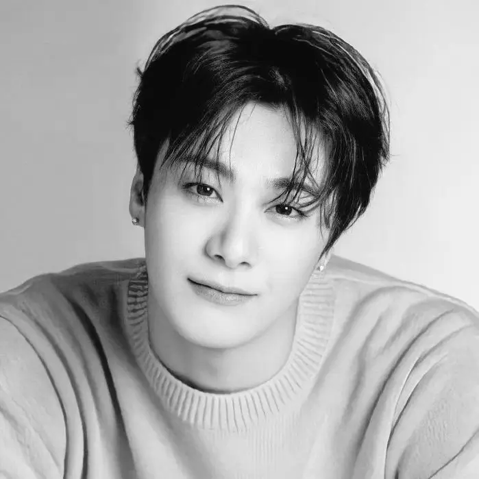 Moonbin, membro da banda K-Pop Astro, encontrado morto aos 25 anos