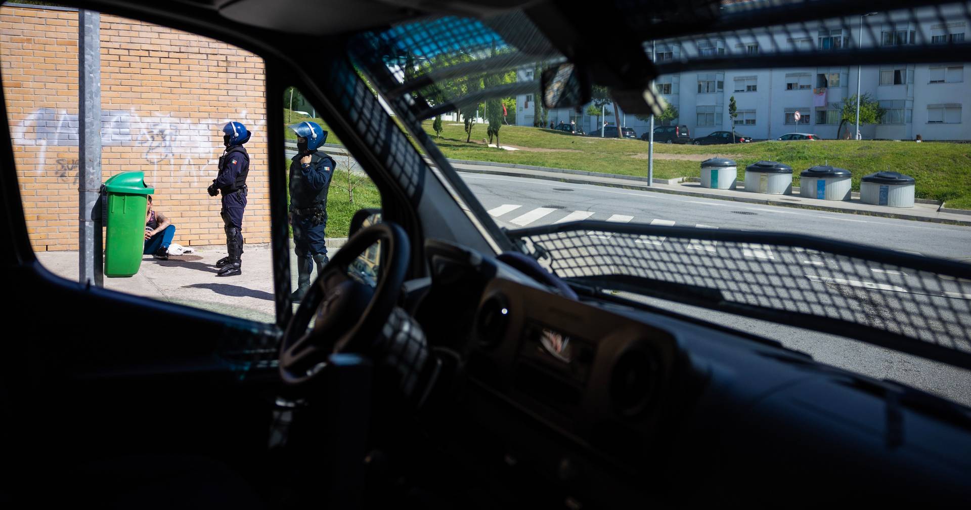 PSP reforça policiamento nos bairros da Pasteleira e Pinheiro Torres no Porto após agressão a agente