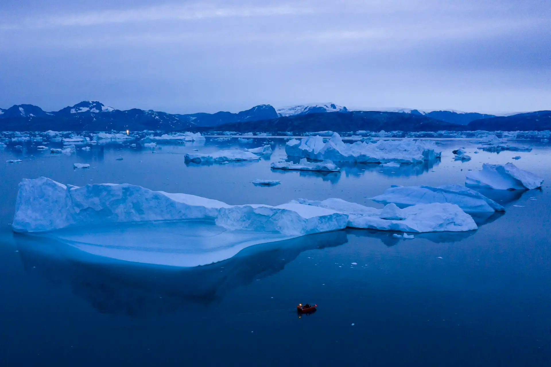 Glaciares estão a derreter a "velocidade recorde", alerta ONU