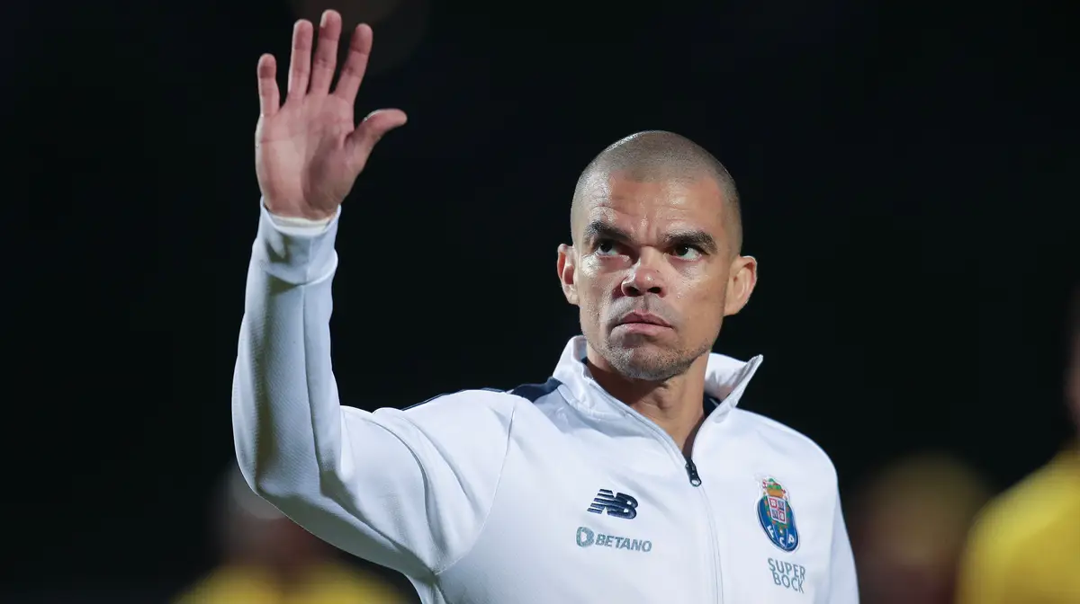 Pepe durante a partida do FC Porto frente ao Paços de Ferreira, a contar para o campeonato.
