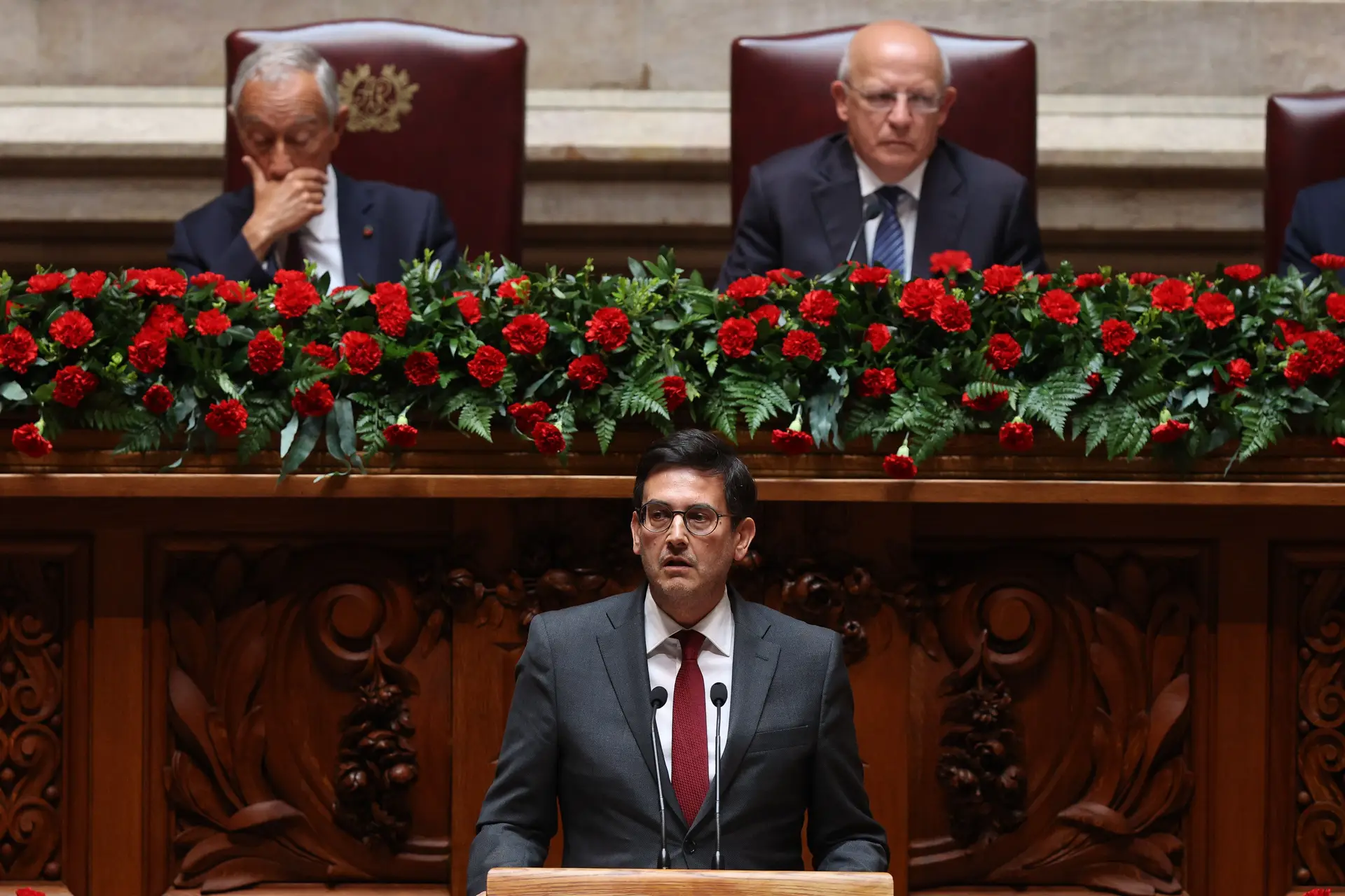 25 de Abril: “Não podemos ter pirómanos a aparecerem como bombeiros”, critica a IL