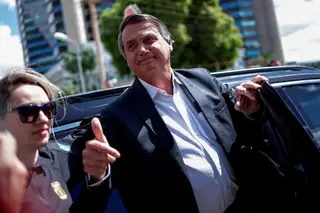 Bolsonaro começou a ser ouvido pela polícia sobre ataques em Brasília