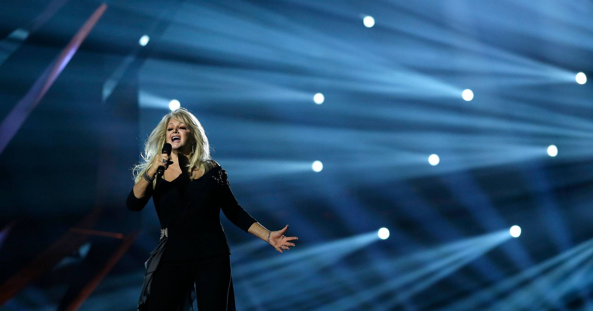 Bonnie Tyler internada no Hospital de Faro após cirurgia de urgência