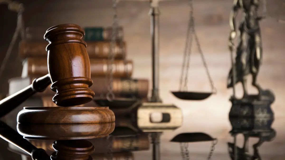 justiça, tribunais
