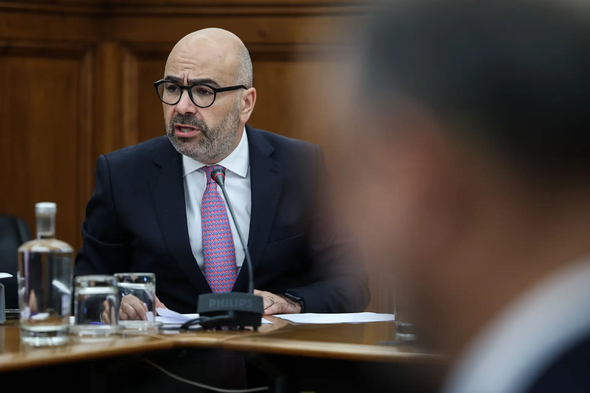 Miguel Pinto Luz, antigo secretário de Estado do Governo de Passos Coelho, durante a audição sobre o "processo de privatização da TAP", no Parlamento