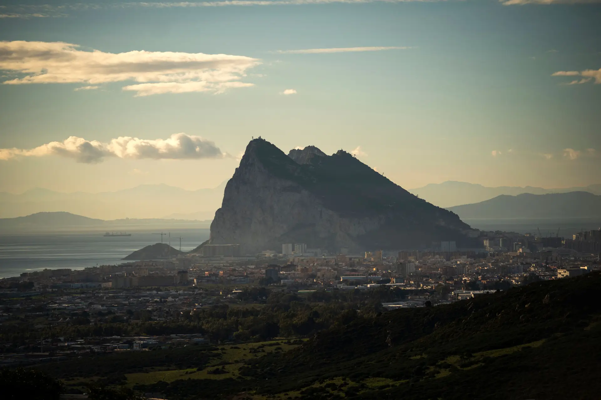 Pedro Sánchez e Rishi Sunak pretendem acordo sobre Gibraltar "o quanto antes"