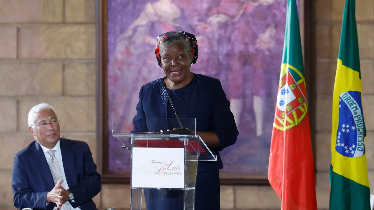 escritora moçambicana, Paulina Chiziane