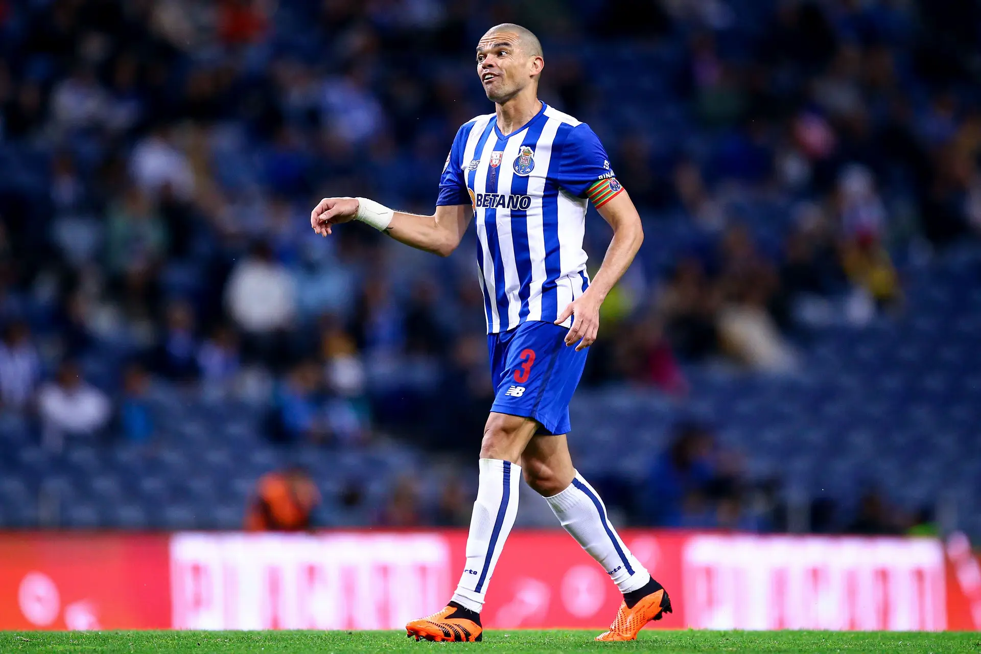 Pepe acusa jogador do Famalicão de racismo