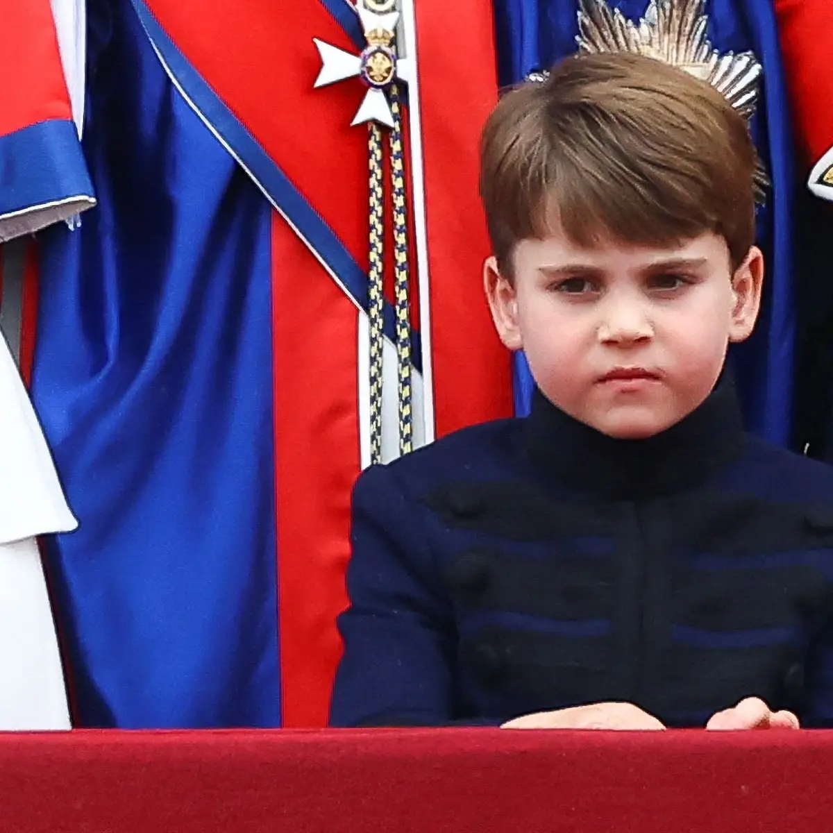 Caras  A cumplicidade dos príncipes Charlotte e Louis na coroação