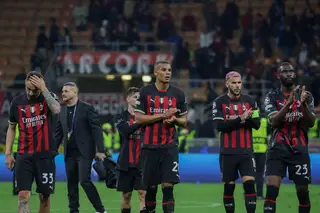 Inter vence AC Milan e ganha vantagem nas meias-finais da Liga dos Campeões
