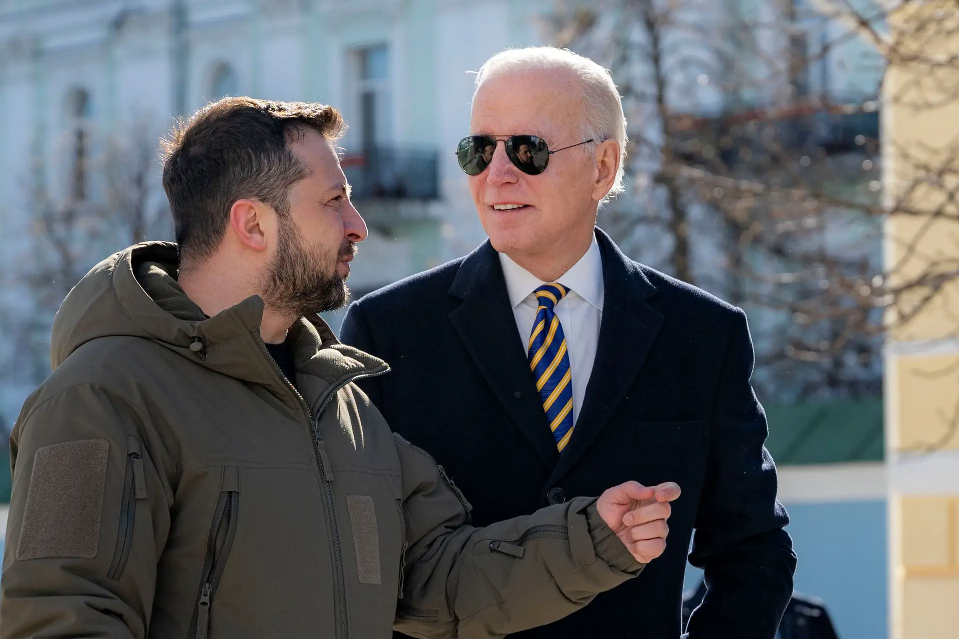 Presidente da Ucrânia, Volodymyr Zelensky, e Presidente dos EUA, Joe Biden.