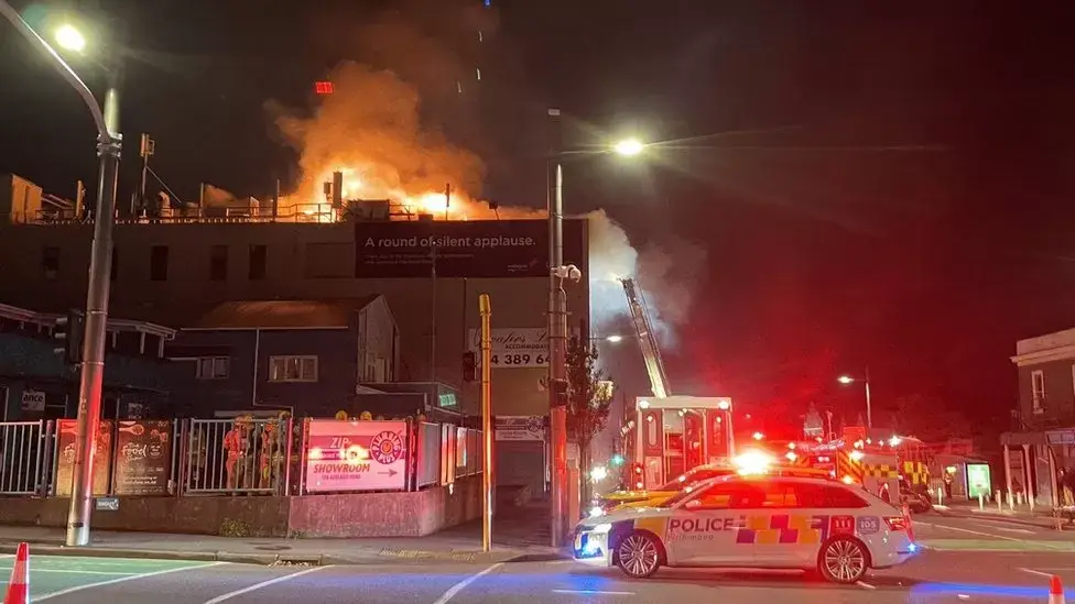 Incêndio em hostel na Nova Zelândia faz vários mortos