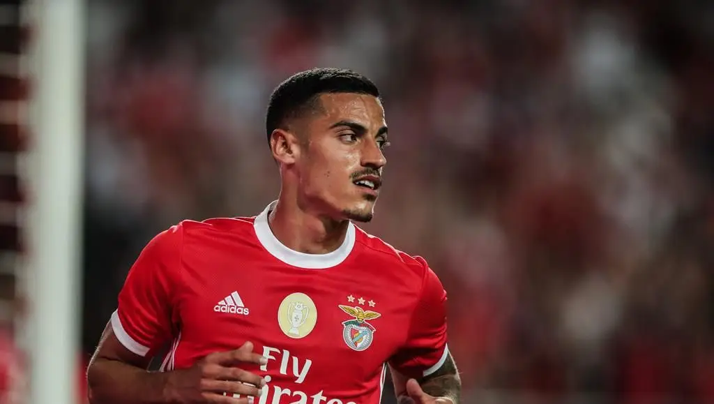 Chiquinho, médio ofensivo, 27 anos - 25 jogos, 1 golo - no Benfica desde 2018
