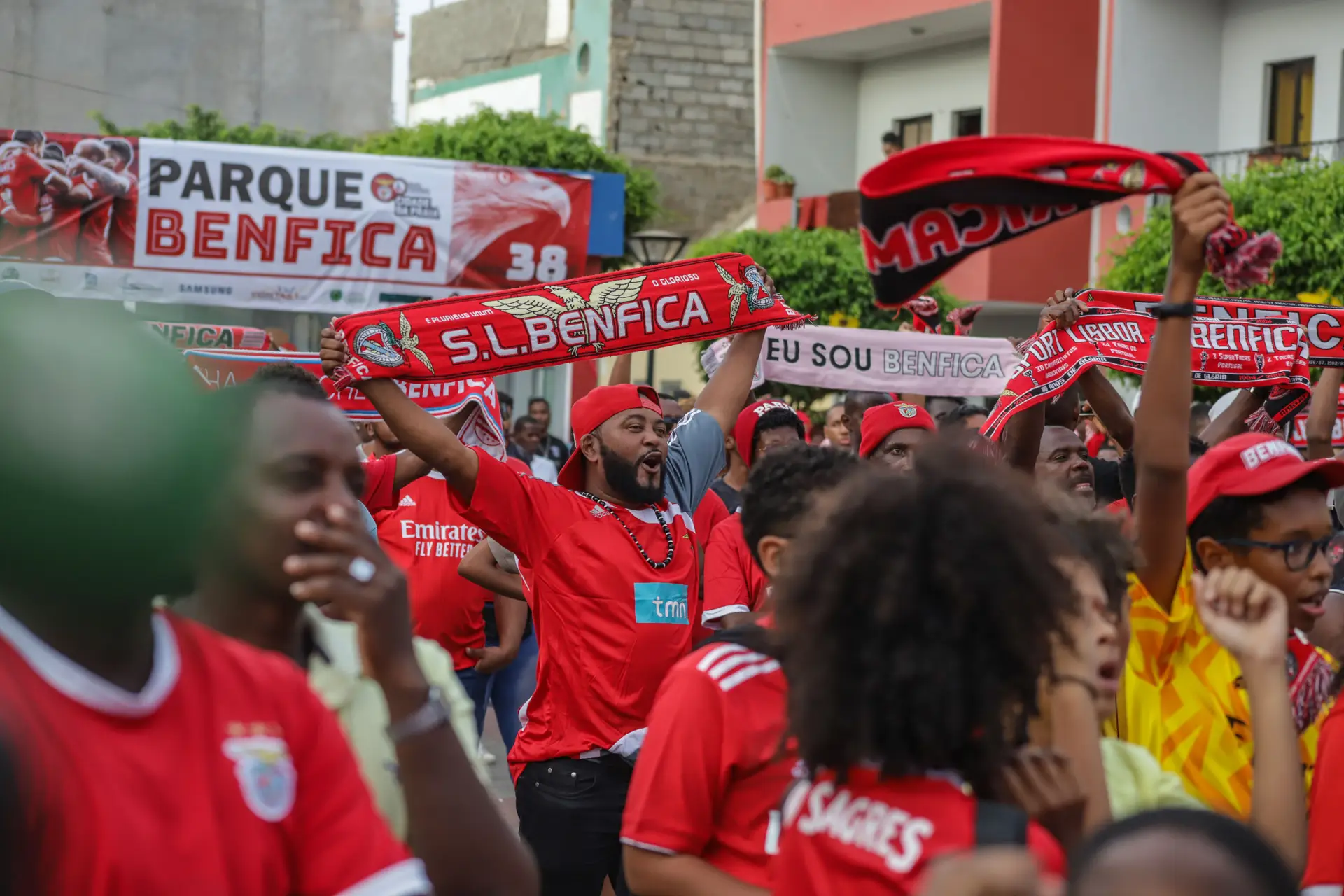 Cabo-verdianos festejam título do Benfica