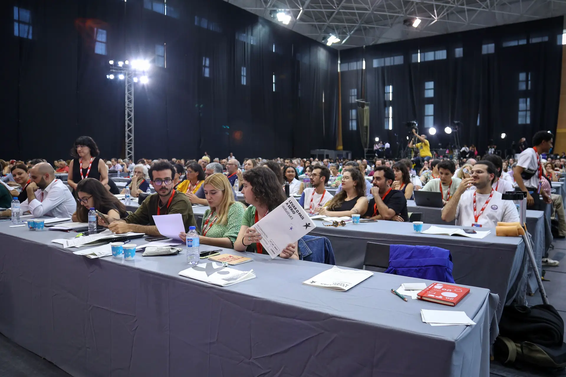 Ida do Bloco ao Parlamento da Ucrânia marca debate na convenção
