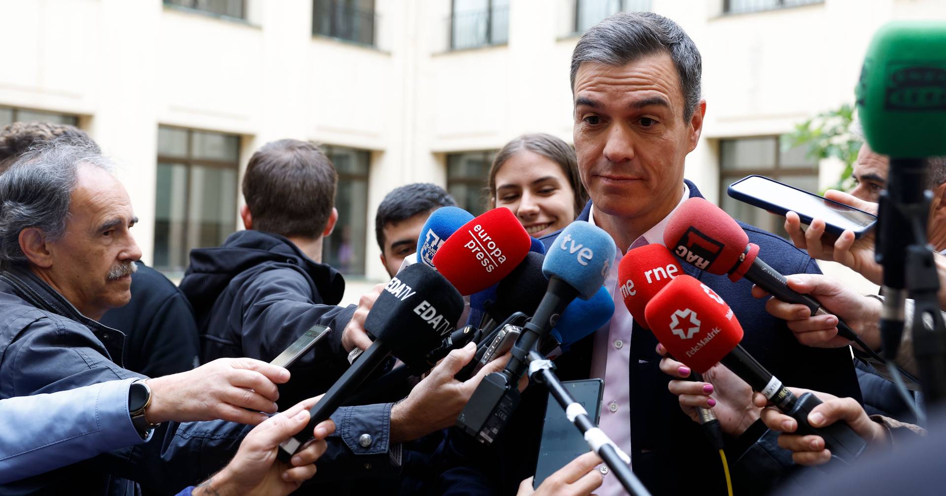Pedro Sánchez anuncia eleições legislativas antecipadas