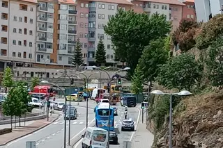 Ferido grave em colisão com camião grua na Guarda