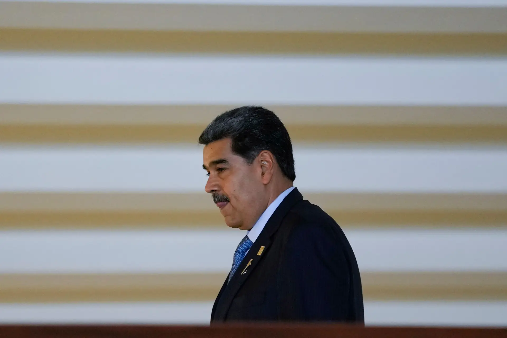 Nicolás Maduro encerra fronteira da Venezuela com o Brasil