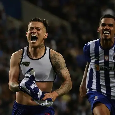 Famalicão e FC Porto começam a disputar acesso à final da Taça de