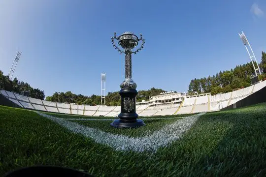 Taça. Braga, detentor do troféu, e FC Porto tentam o acesso aos