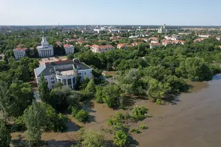 Destruição de barragem provoca 16 mil desalojados em Kakhovka