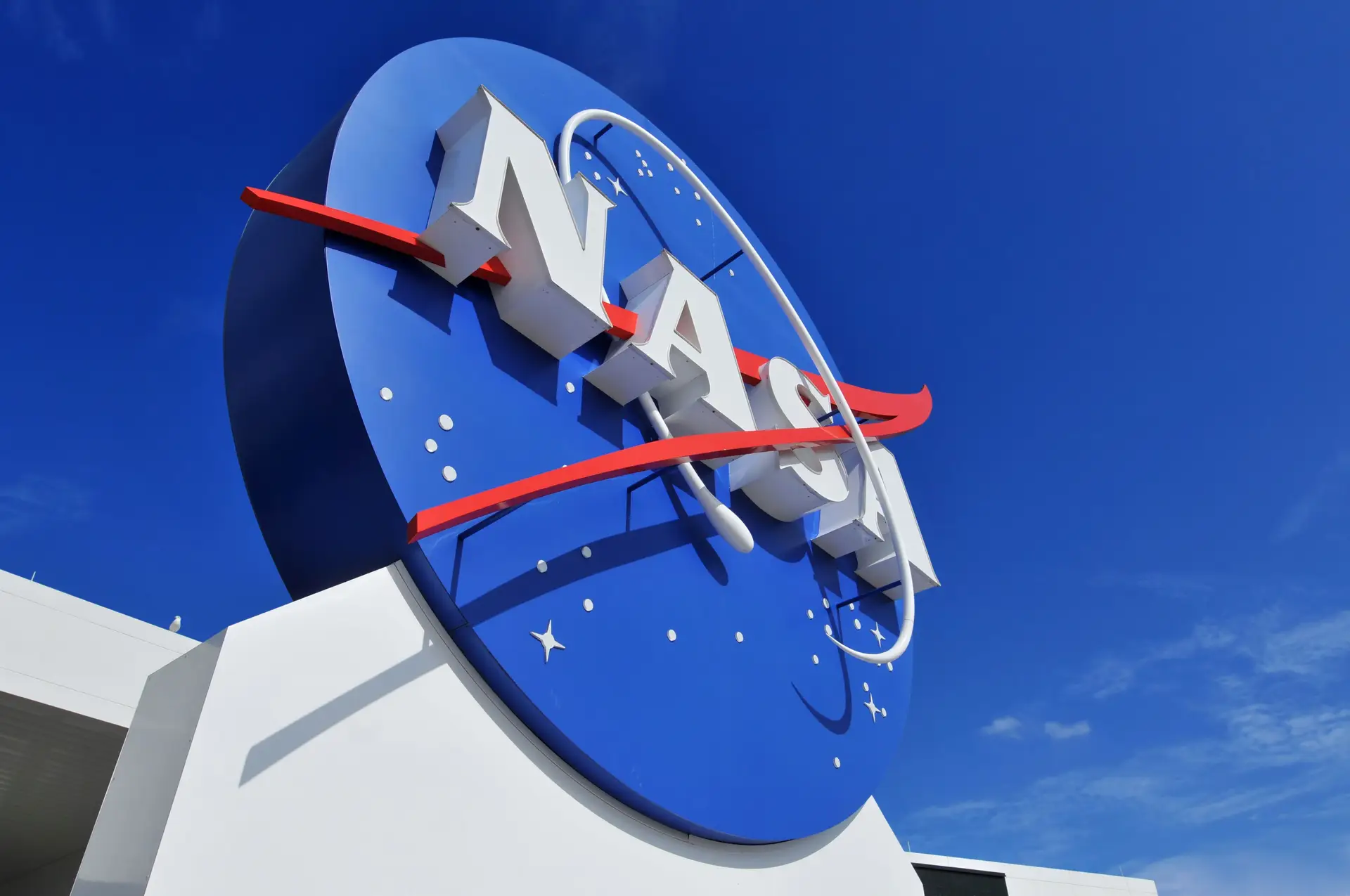 Família exige 74 mil euros à NASA após objeto espacial atingir habitação