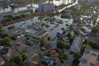 Tragédia em Kherson já deixou 3 mil casas submersas e milhares de desalojados