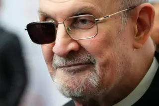 Salman Rushdie: "Criar um registo que o futuro possa ler" é o "superpoder" dos escritores