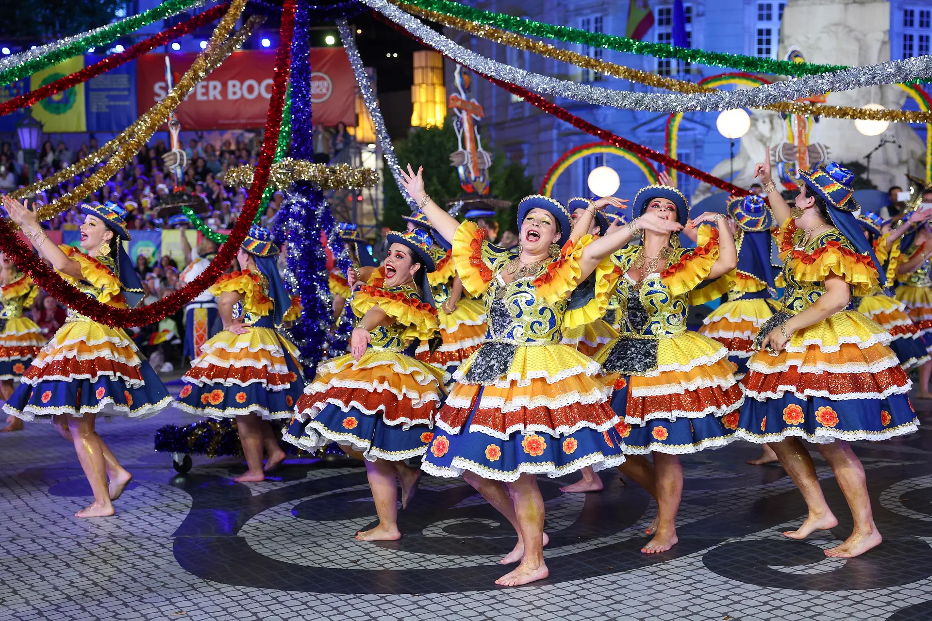 Destinos clássicos e diferentões para festas juninas no Brasil e no mundo
