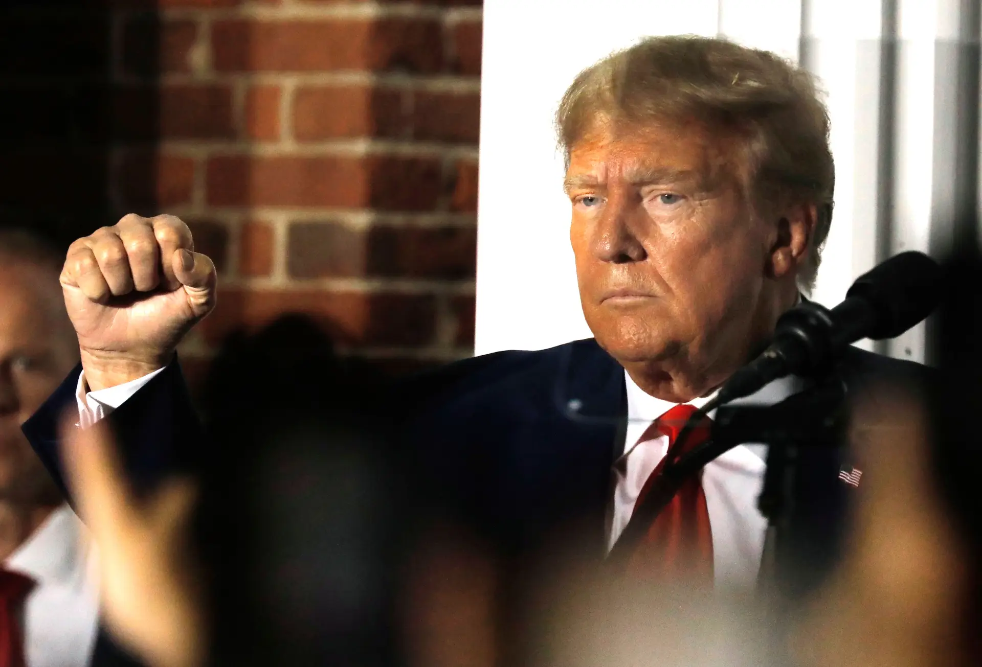 Trump pediu ao Congresso que investigue "a caça às bruxas"