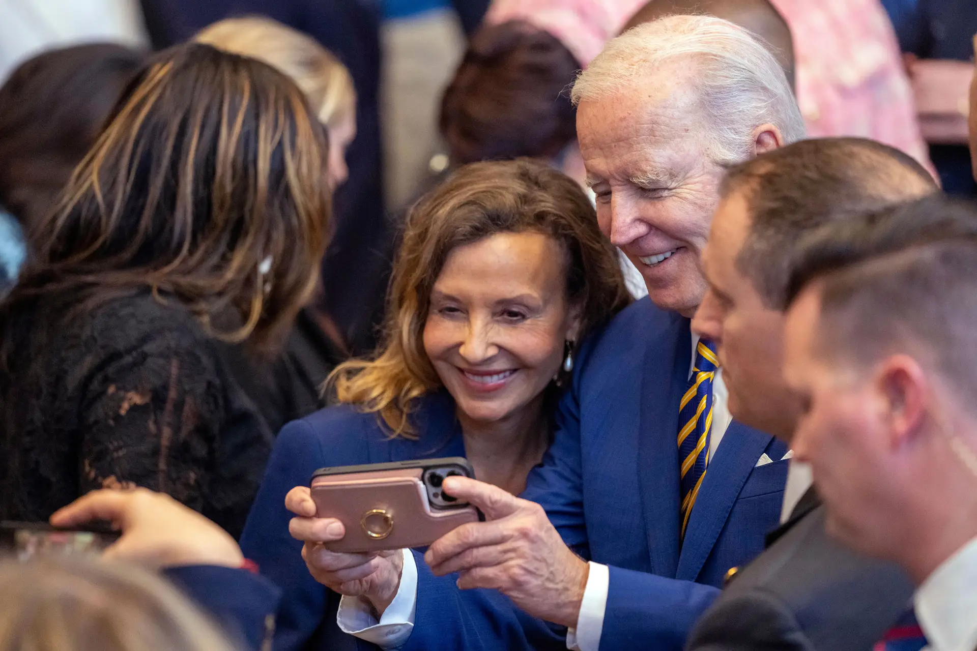 Biden inicia campanha eleitoral numa posição mais fraca do que esperado