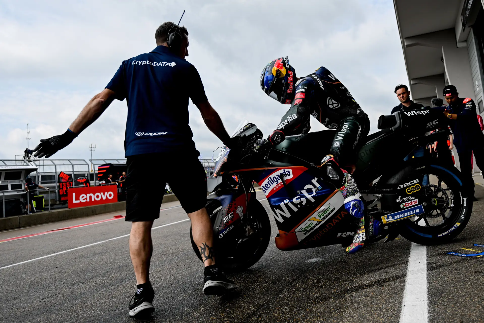 MotoGP: Miguel Oliveira foi quinto na corrida sprint do GP de Espanha - SIC  Notícias