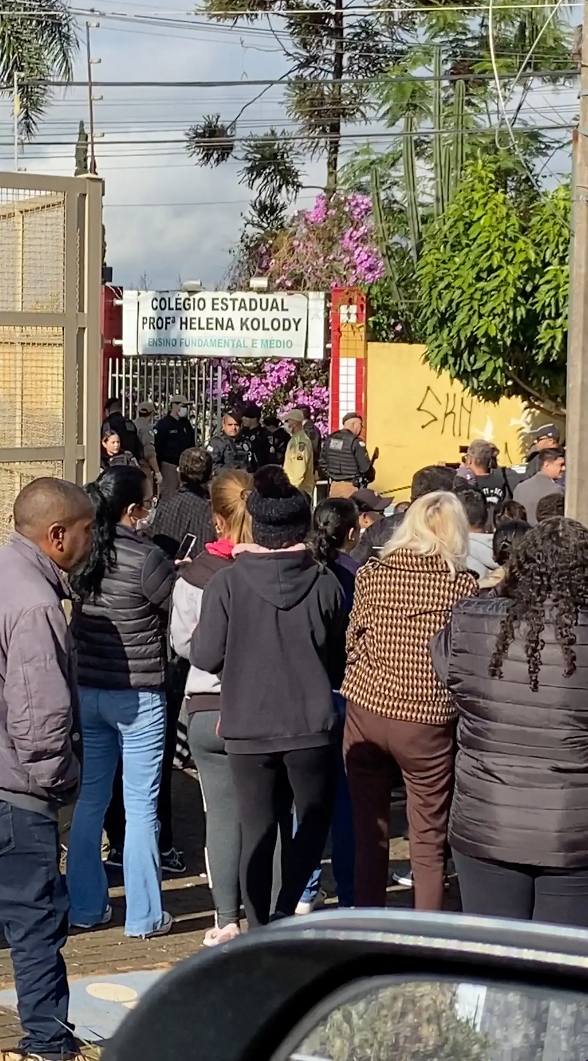 Estudante morta em ataque armado em escola no sul do Brasil