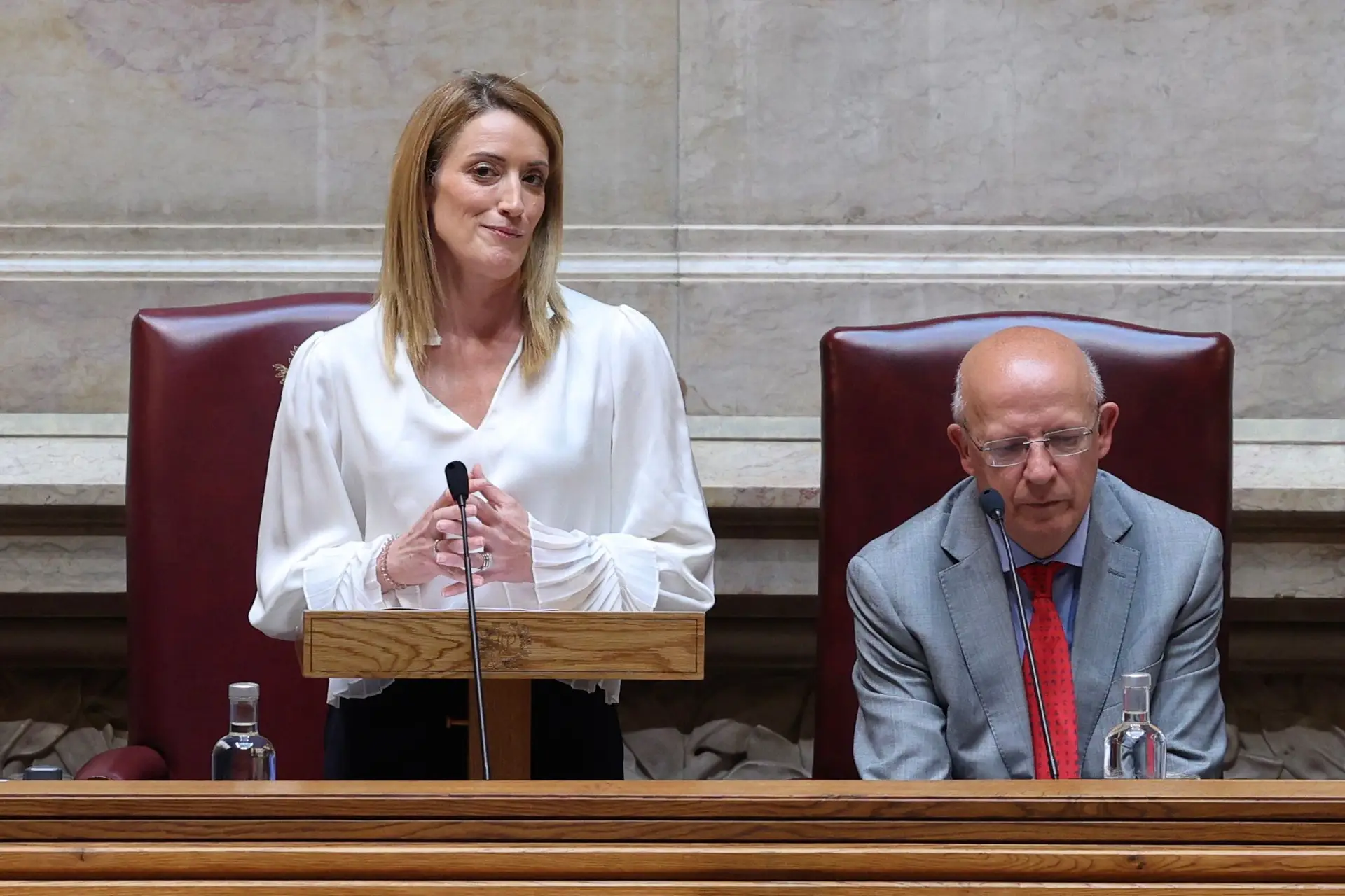 Ministro da Defesa ucraniano elogia discurso de Roberta Metsola na Assembleia da República