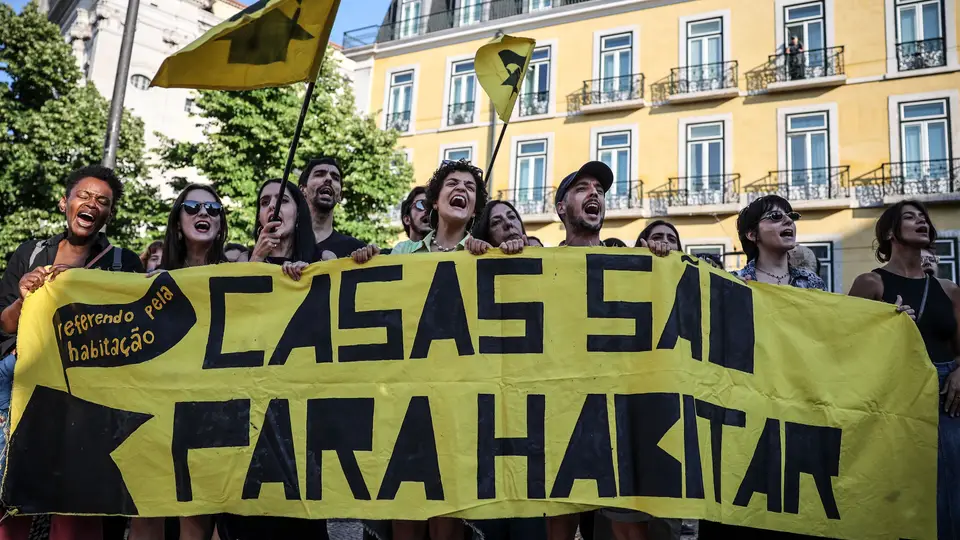 Protesto "O + Habitação não serve a população!", em Lisboa