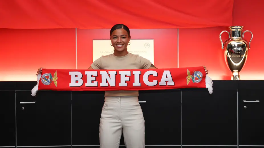 Benfica contrata jovem internacional cubana ao CP Natação 
