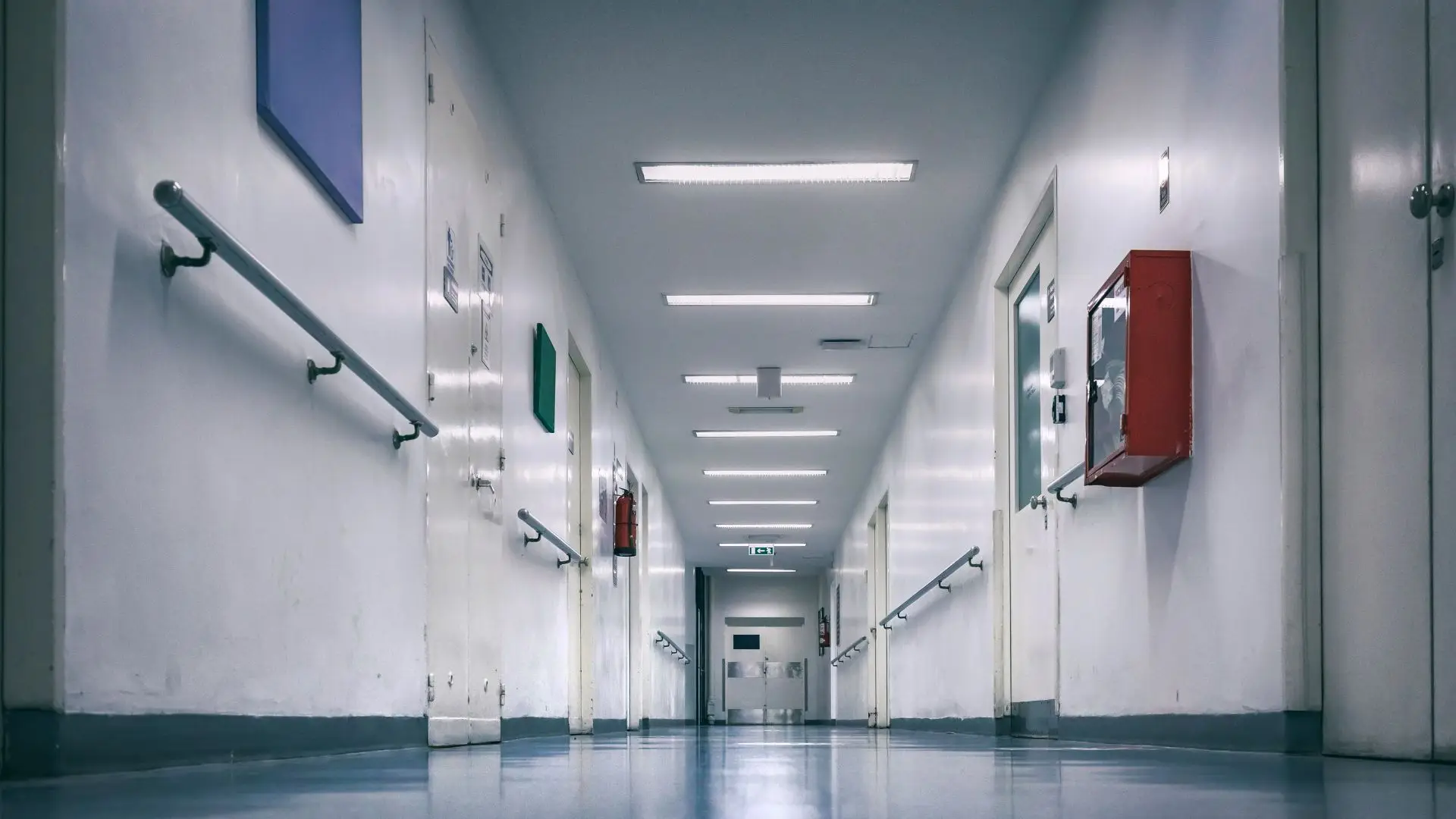 Corredor de hospital