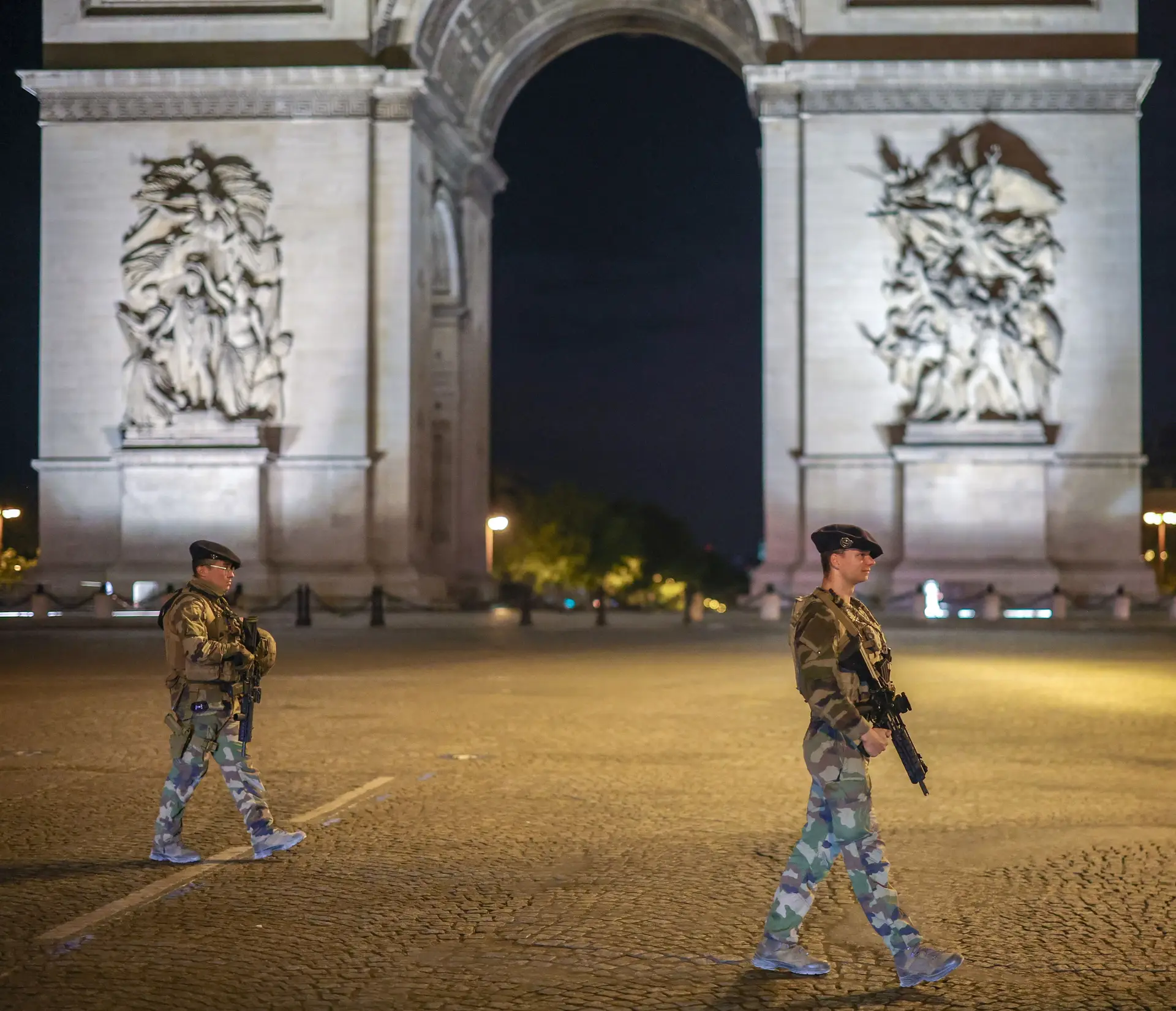 Pelo menos 78 detidos em mais uma noite de confrontos em França