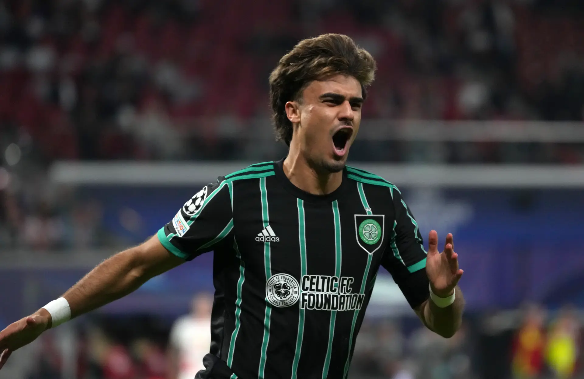 Jota assina com o Al-Ittihad da Arábia Saudita