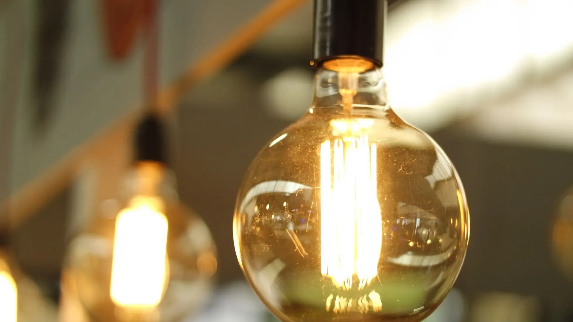 Deco pede medidas urgentes para baixar o preço da luz
