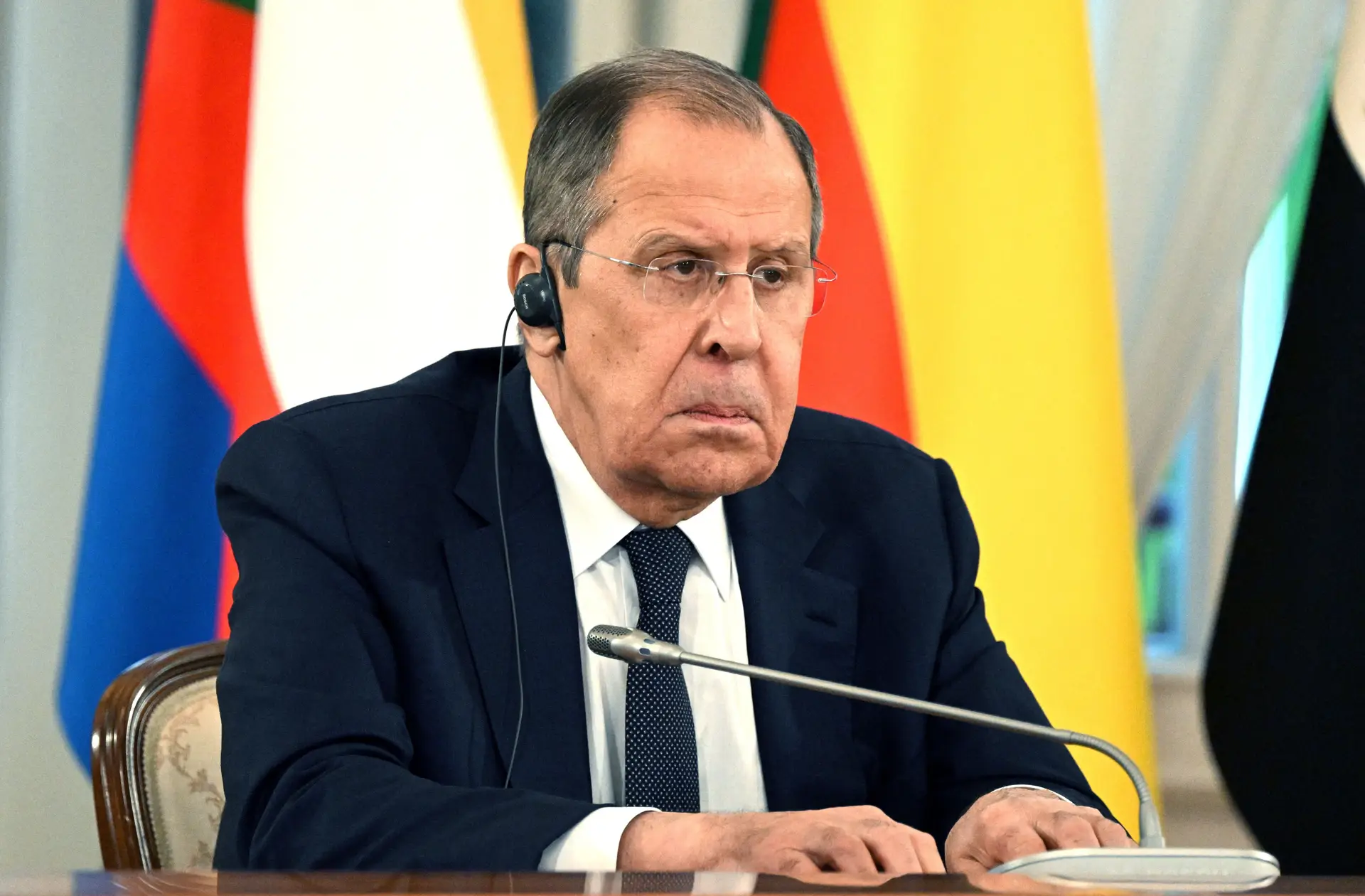 Ex-funcionários dos EUA reuniram-se secretamente com Lavrov
